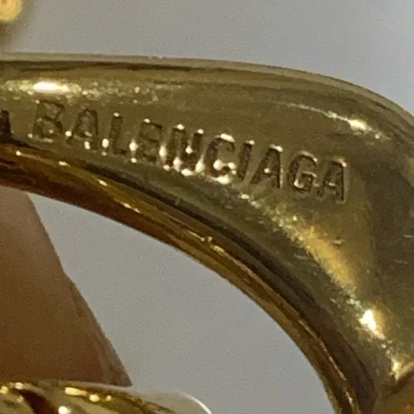 Balenciaga Gold-Tone Linked Chunky Chain Necklace - Picture 8 of 10